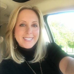 Meet your Posher, Renee